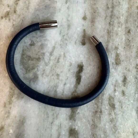 BRIGHTON Woodstock Single Dark Navy Magnetic Bracelet - Picture 3 of 3